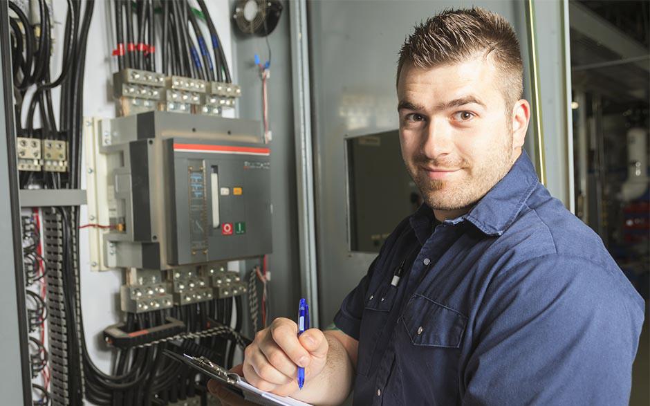 cherche électricien Les Lilas